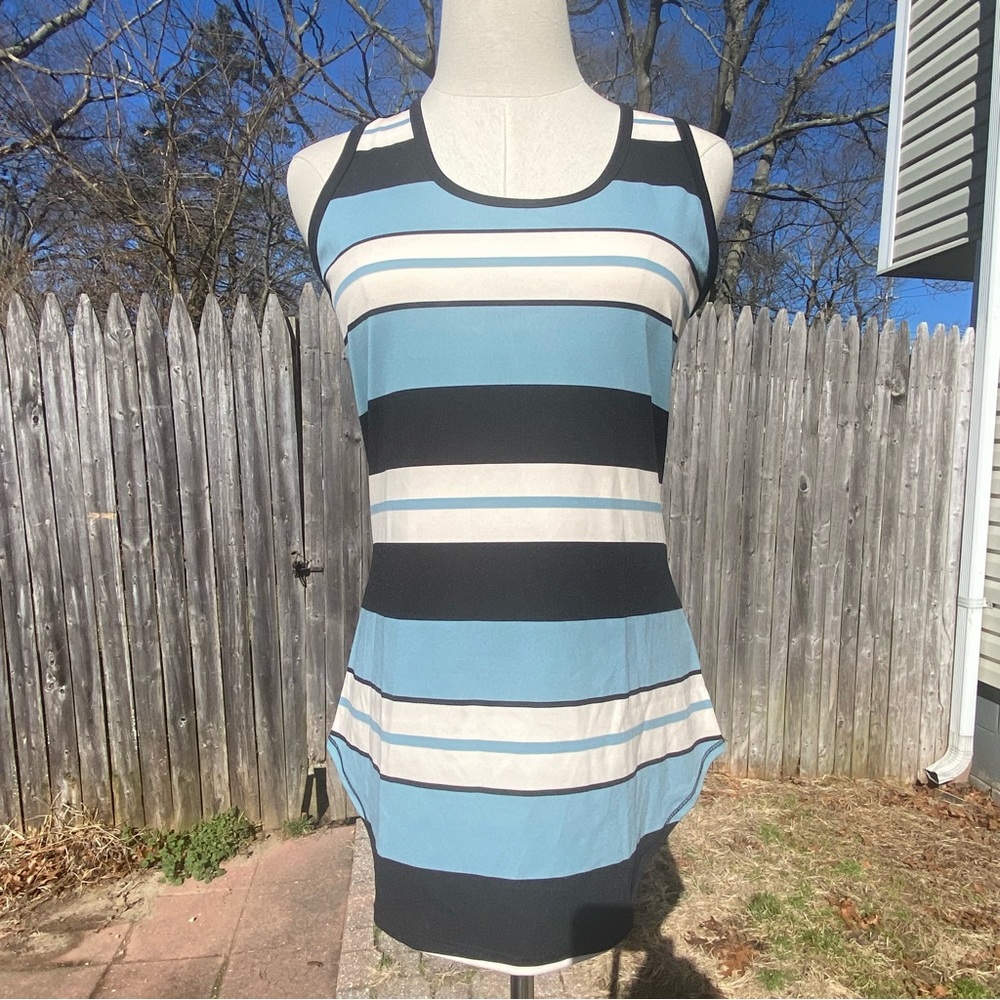 Tank NWT